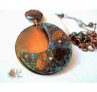 Bluemoon necklace
