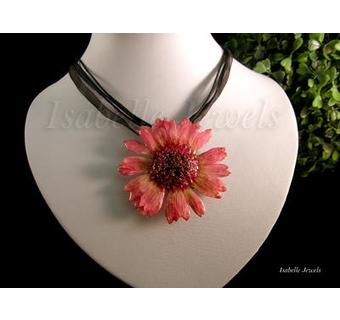 Handmade Real flowers resin necklace